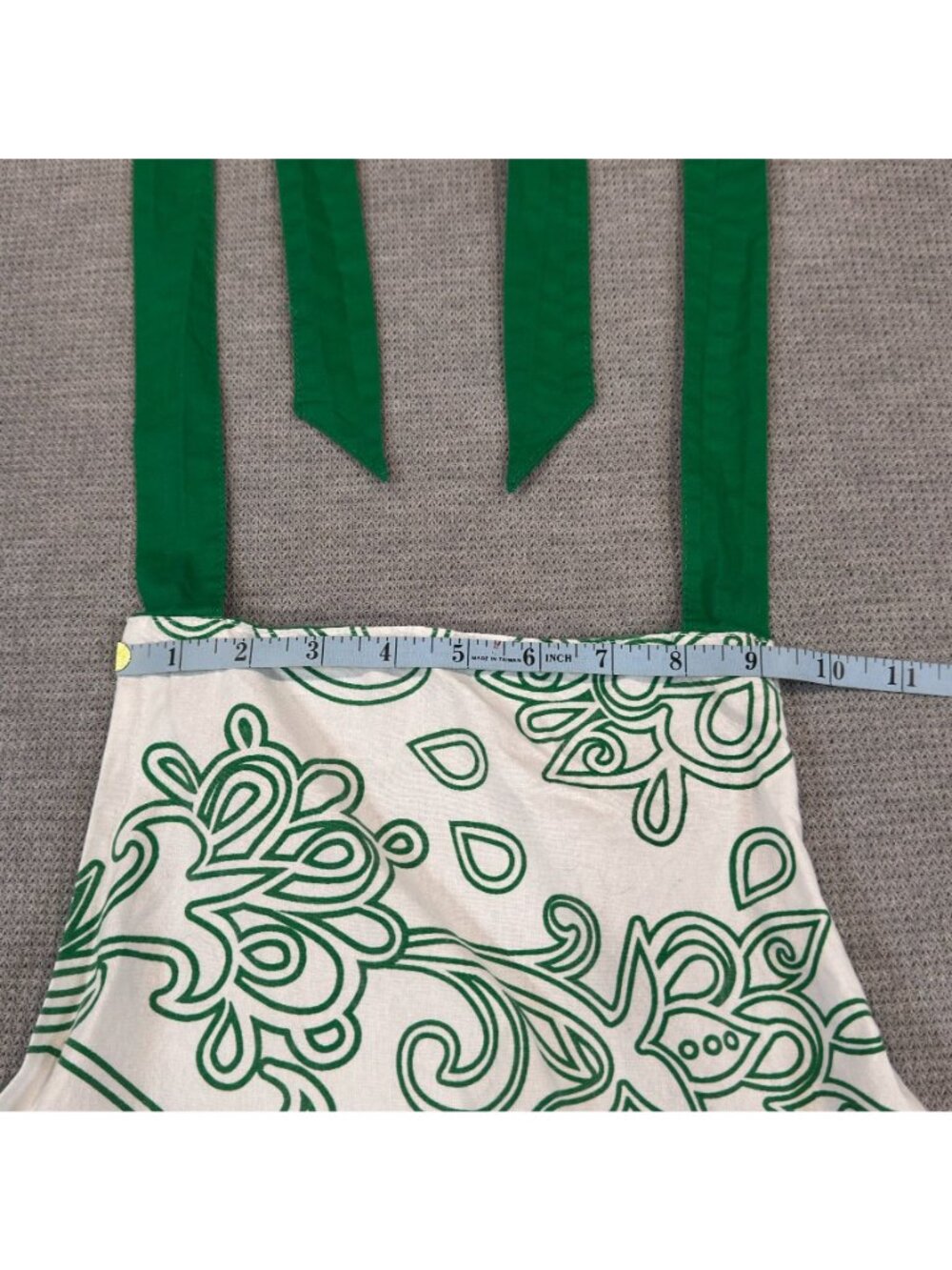 Flirty Aprons Ruffled Kitchen Apron Green White Filigree Floral Pocket One Size - Picture 10 of 13